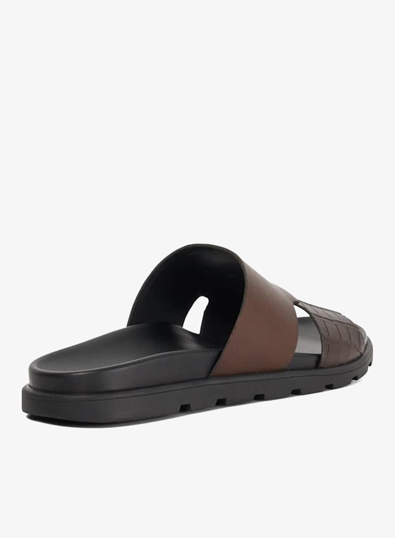 ديون لندن صنادل مريحة بنقوش إكلرز - Image 3